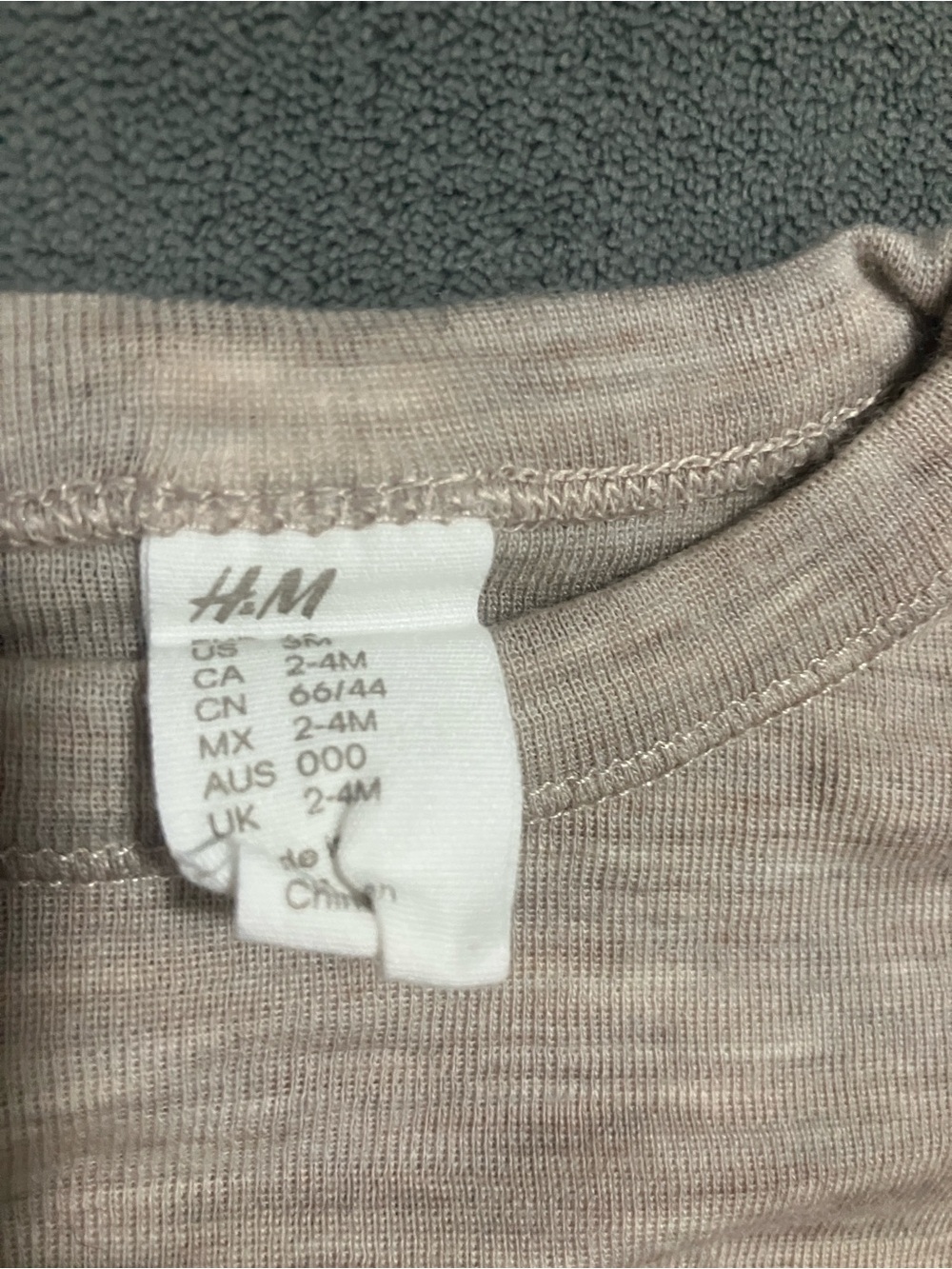 H&M 100% Wool Baby Bodysuit – 2–4M – Oatmeal – Like New - Picture 8 of 10